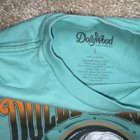 Dolly Parton Graphic Tee, Turquoise, Country Music Shirt,  Size Small - Picture 3 of 4